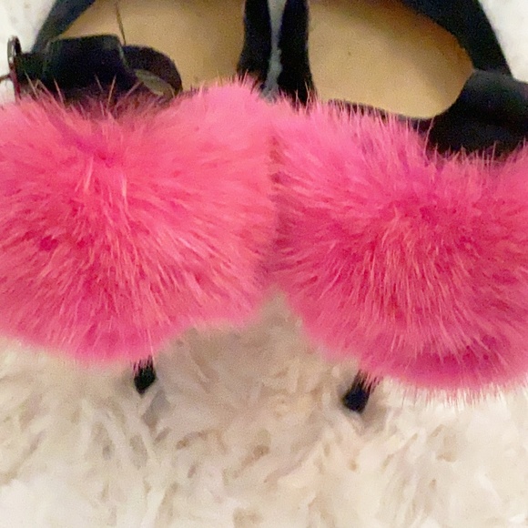 VINTAGE Christian Louboutin - Crazy Fur Suede/Mink - Picture 11 of 14